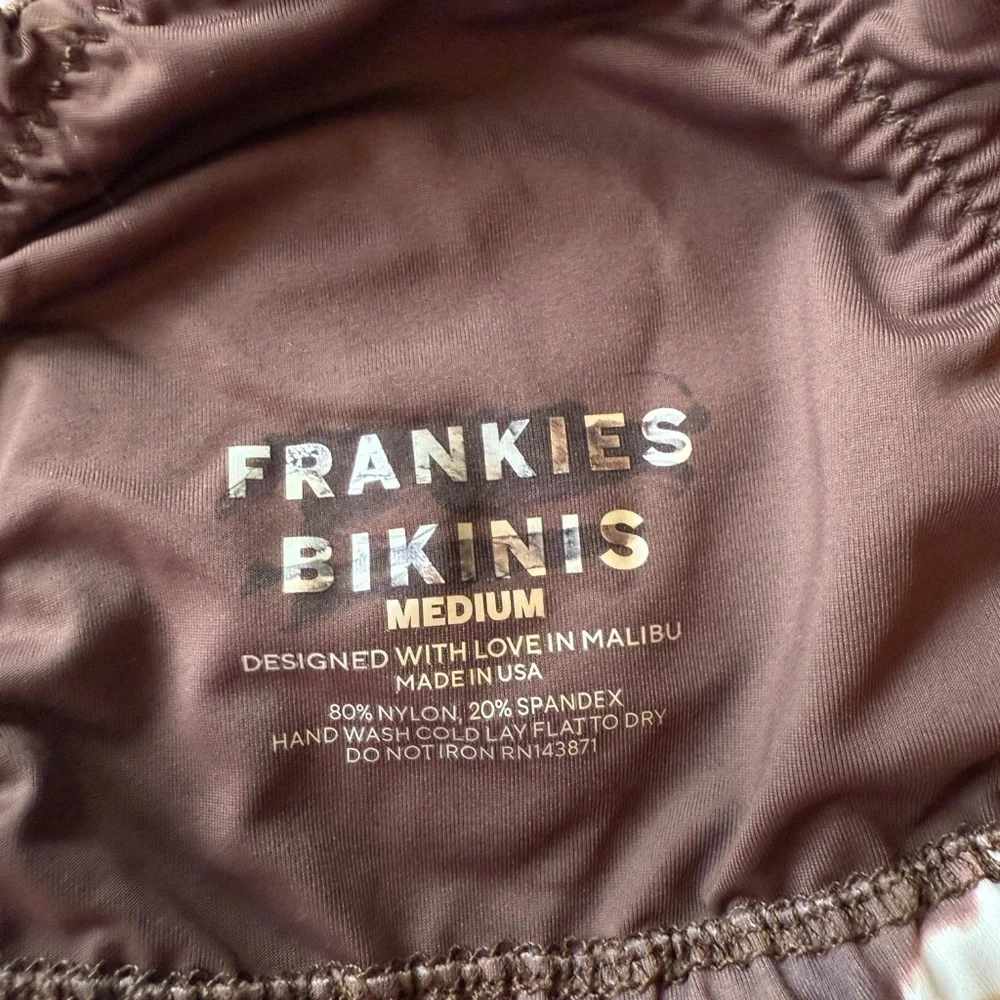 New! Frankies Bikinis Tidal Triangle Tie Dye Bikini Top Brown 45525